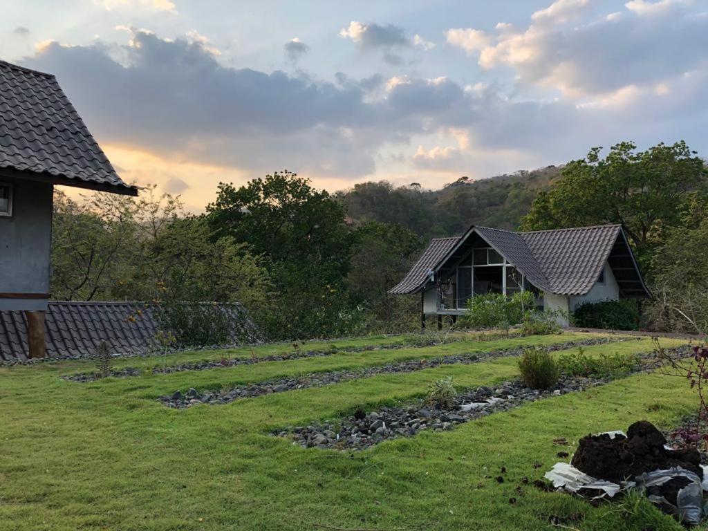Hotel Breathe Healing & Wellness Cambutal Esterno foto