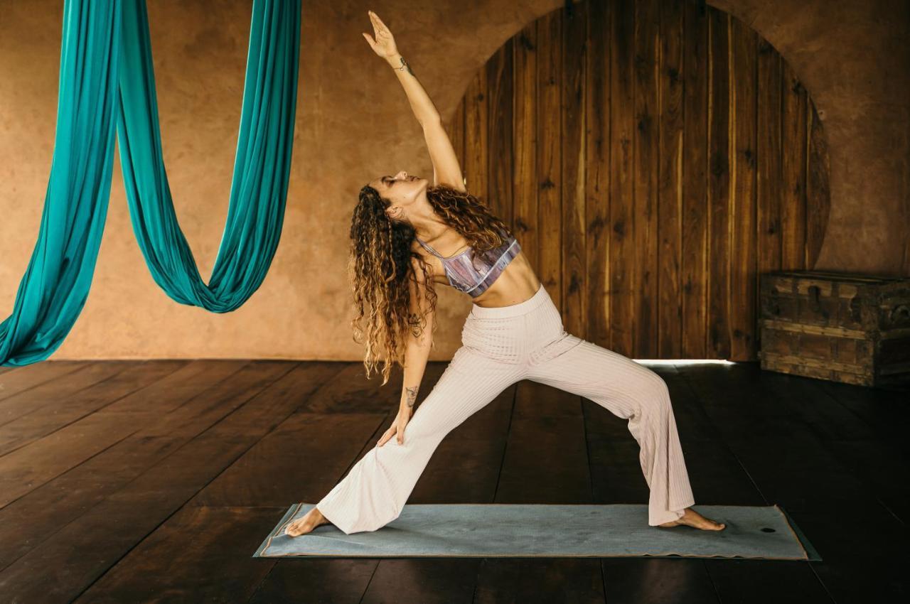 Hotel Breathe Healing & Wellness Cambutal Esterno foto