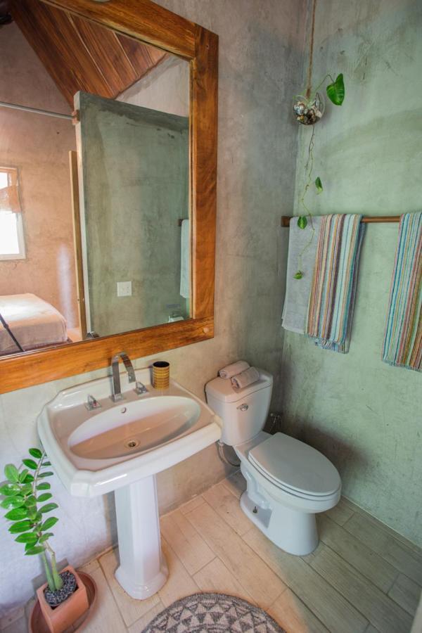 Hotel Breathe Healing & Wellness Cambutal Esterno foto