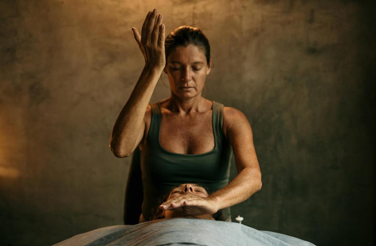 Hotel Breathe Healing & Wellness Cambutal Esterno foto