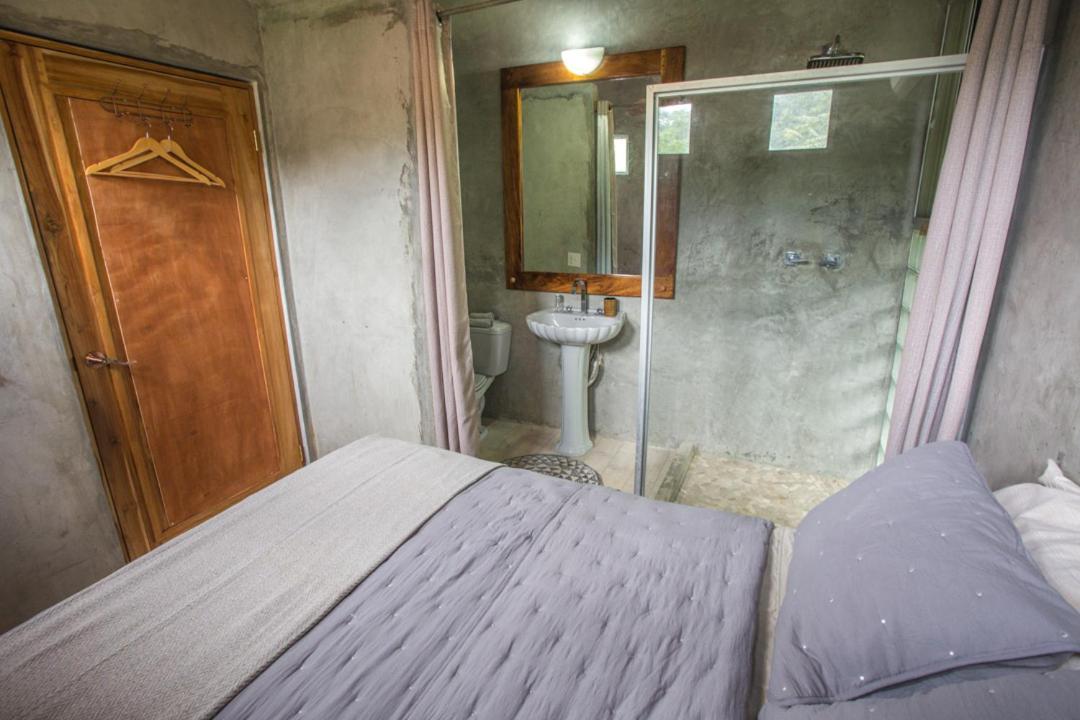 Hotel Breathe Healing & Wellness Cambutal Esterno foto